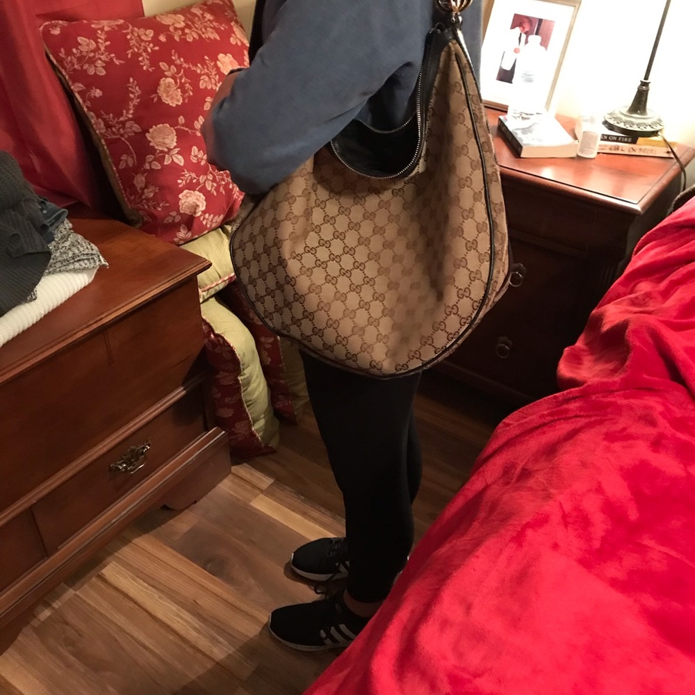 100% Authentic Gucci Twins Hobo handbag. Pre owned